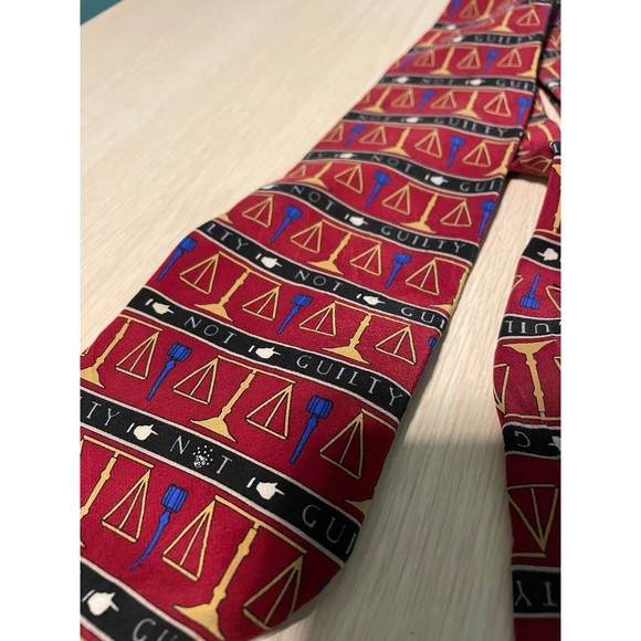 Vicky Davis Need A Layer Not Guilty Tie - Picture 2 of 5